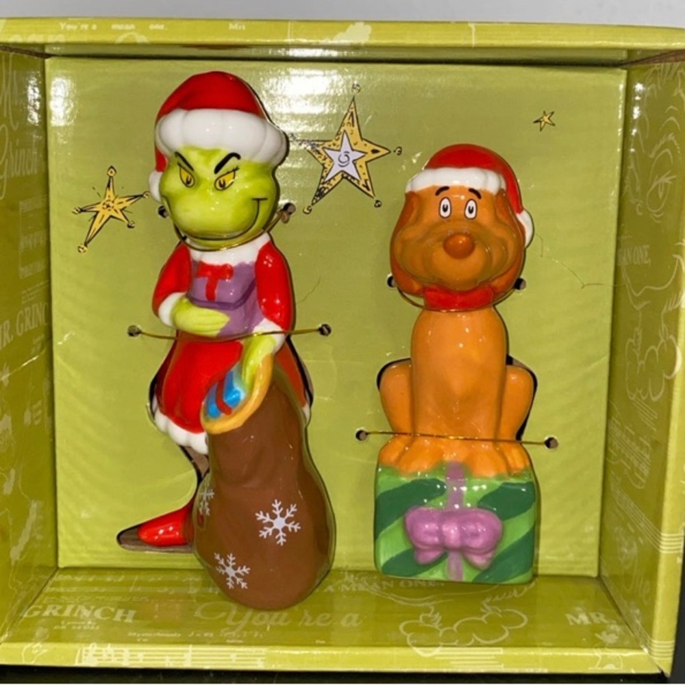 Grinch salt and pepper shakers